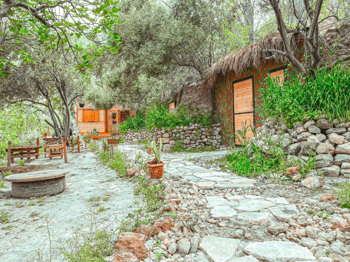 Hobbit Village Дана Экстерьер фото